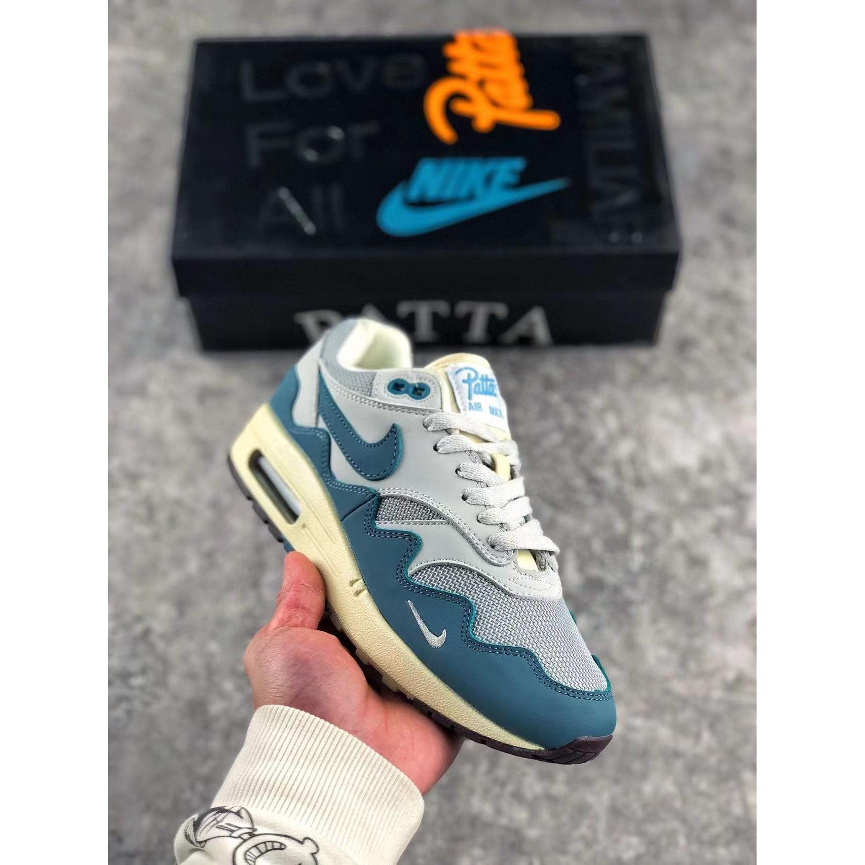 AM 1 x Patta 'Noise Aqua'