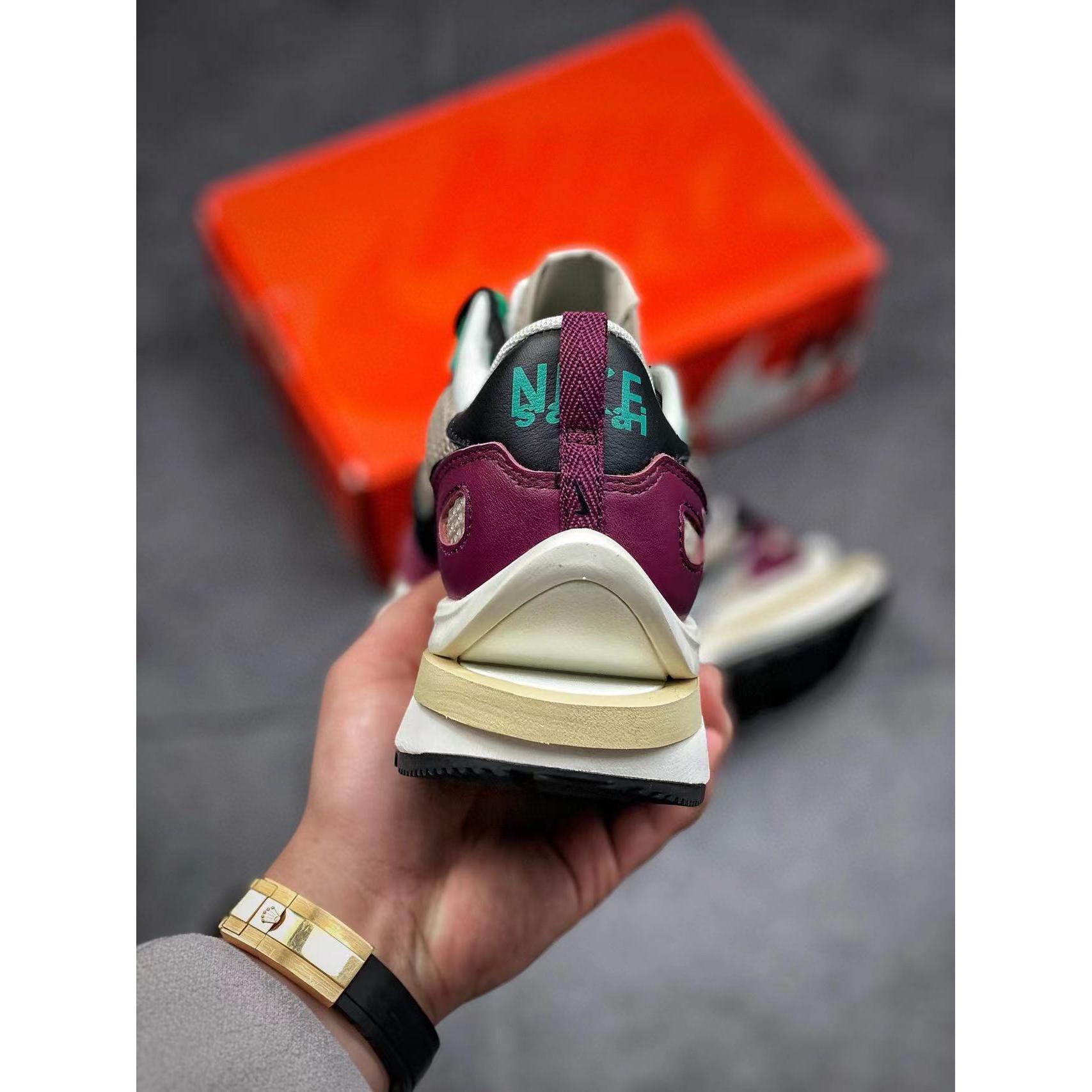 Sacai x VaporWaffle SP 'Villain Red'