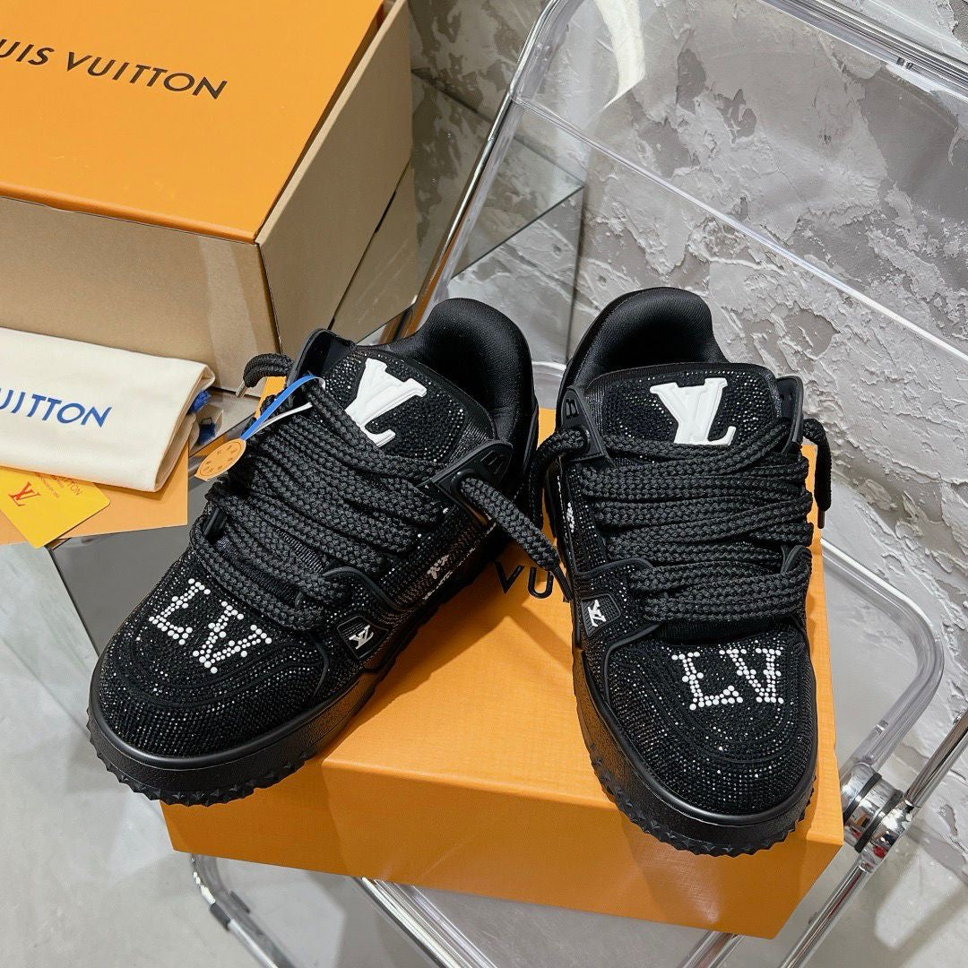 LV Trainer Maxi Black Crystals
