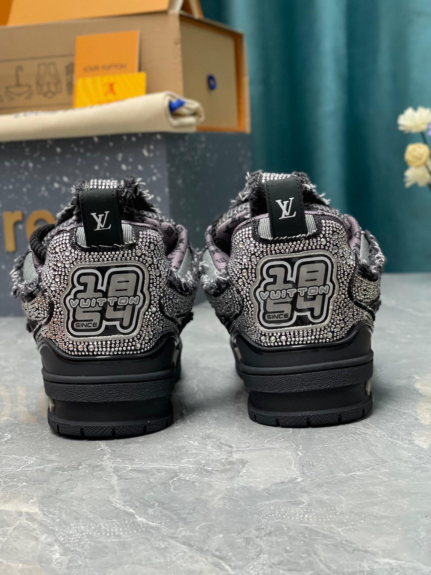 LV Trainer Skate Black Swarovski Monogran