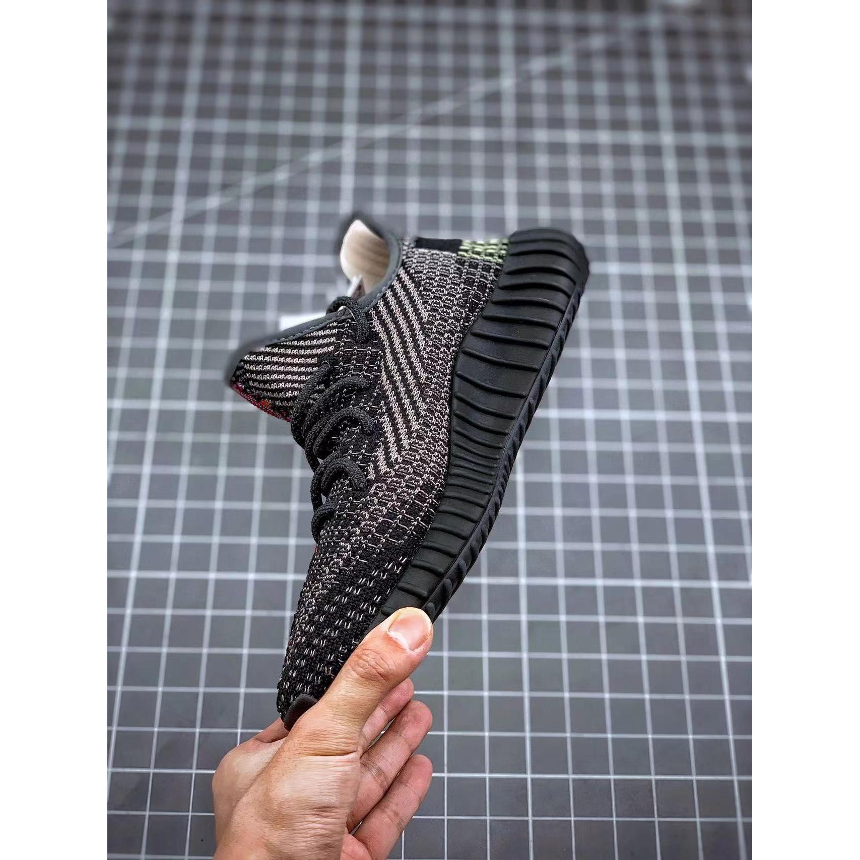 YZY Boost 350 V2 'Yecheil Reflective'