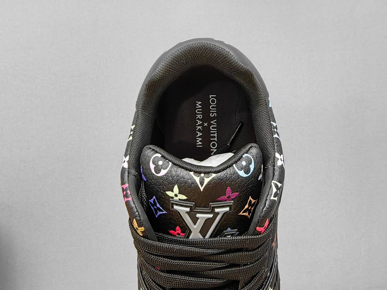 LV Trainer Takashi Murakami Black