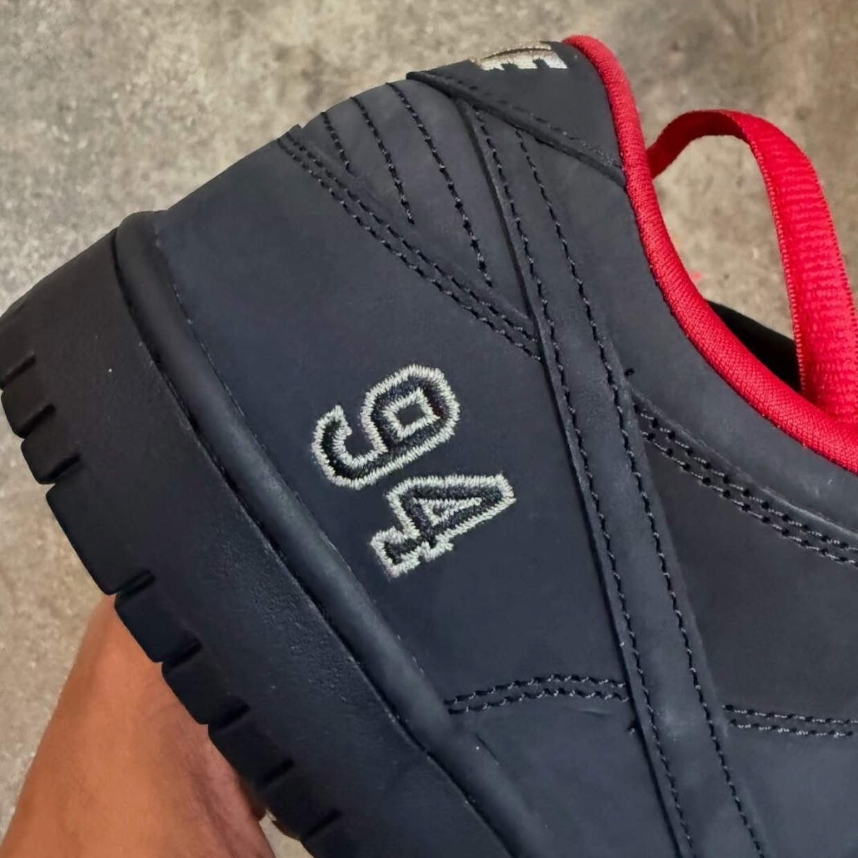 Low SB x Supreme 'Black'