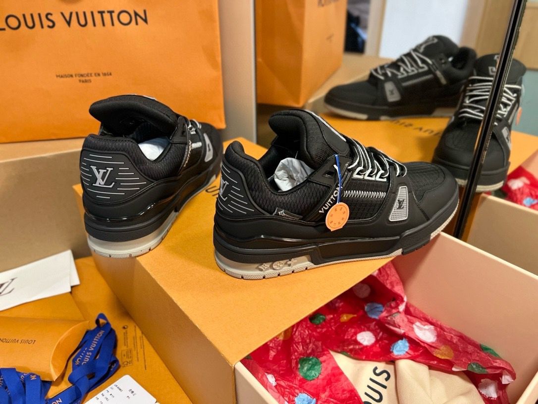 LV Trainer Ski Black