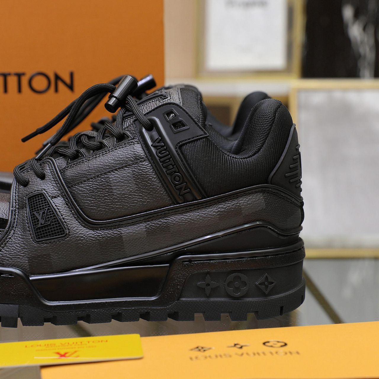 LV Trainer Maxi