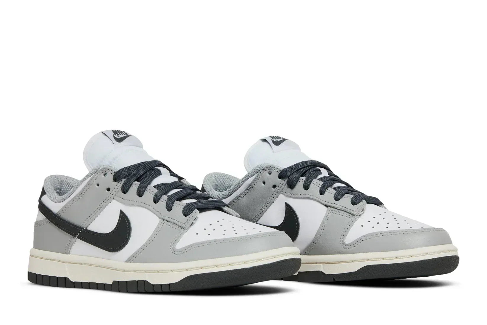 Dunk Low Light Smoke Grey