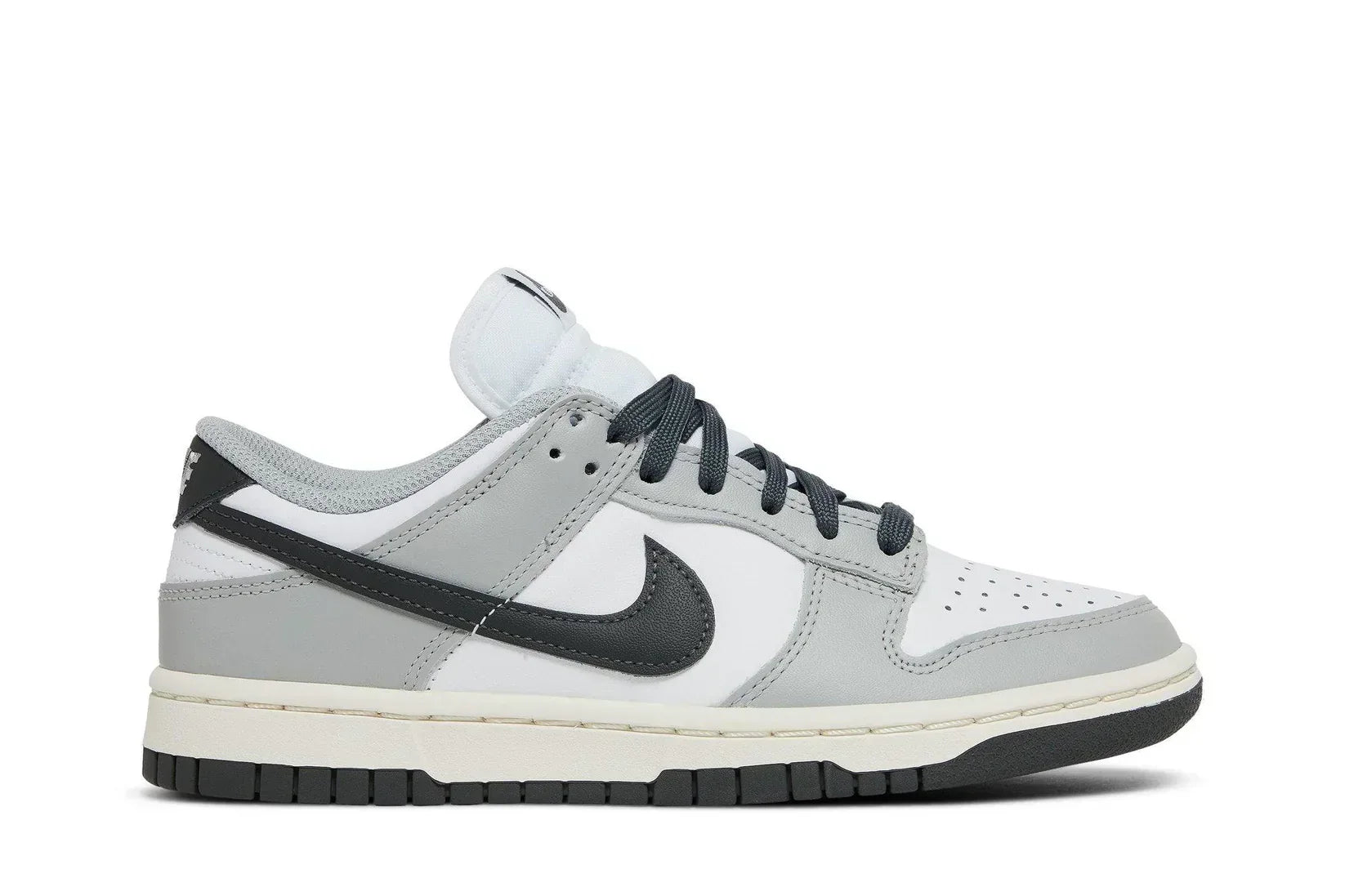 Dunk Low Light Smoke Grey