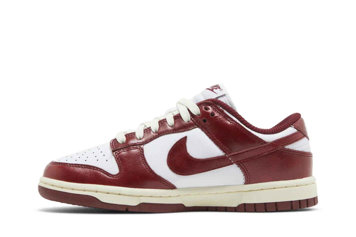 Dunk Low PRM Vintage Team Red