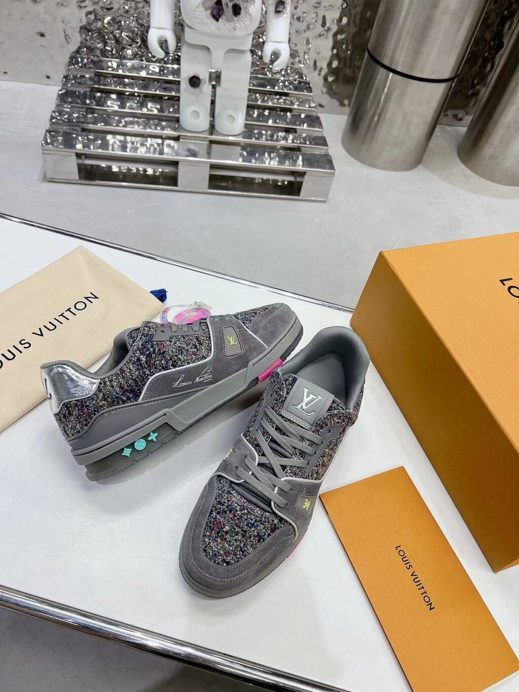 LV Trainer Grey Multicolor
