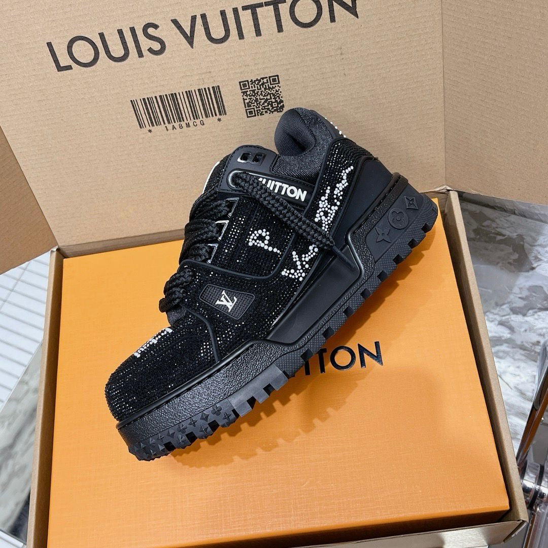 LV Trainer Maxi Black Crystals