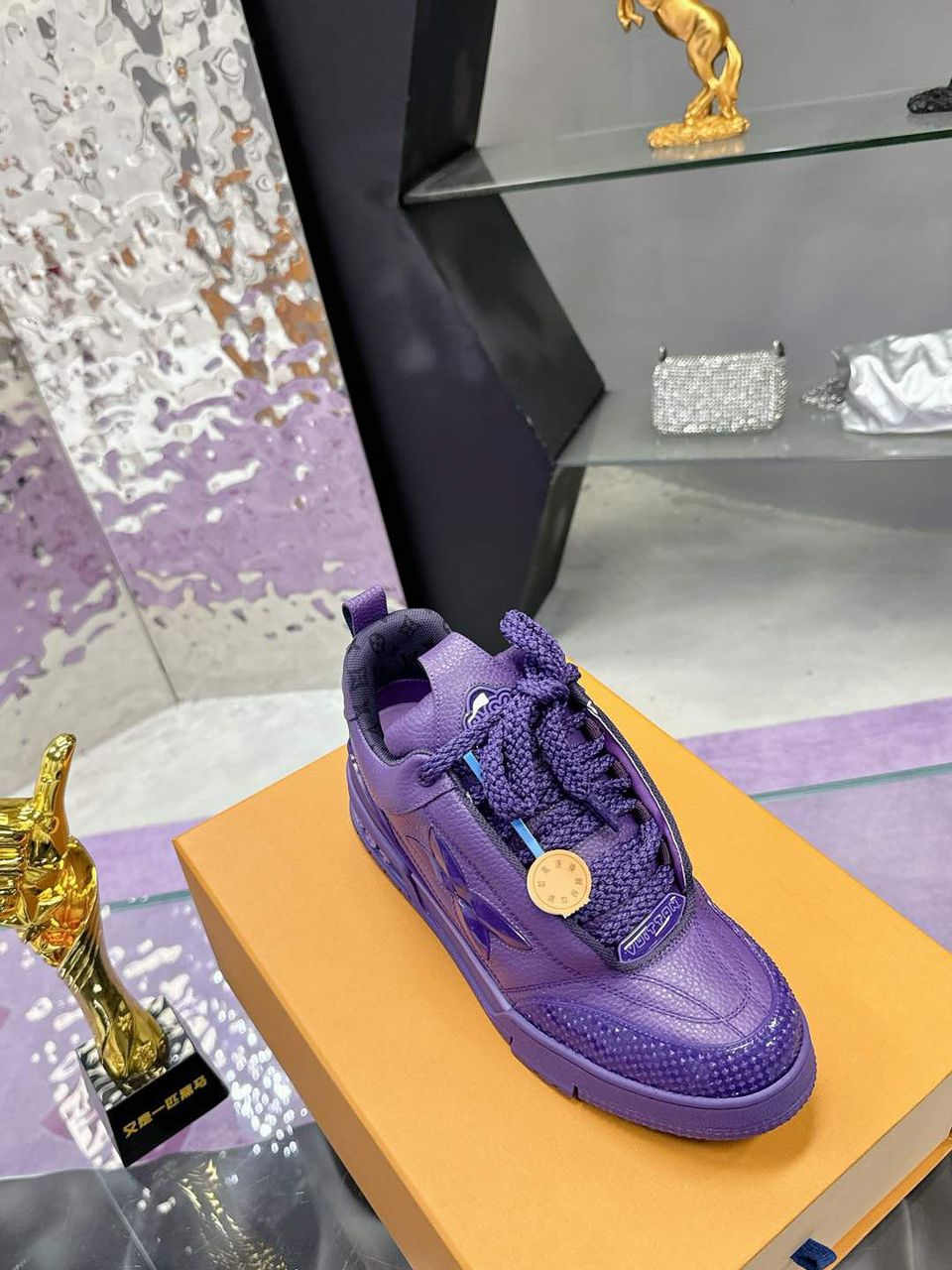 LV Skate Violet