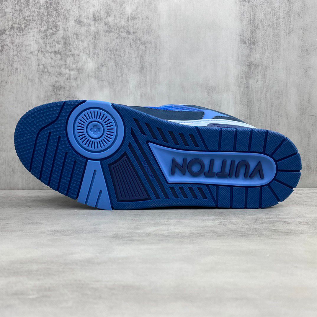 LV Trainer Blue