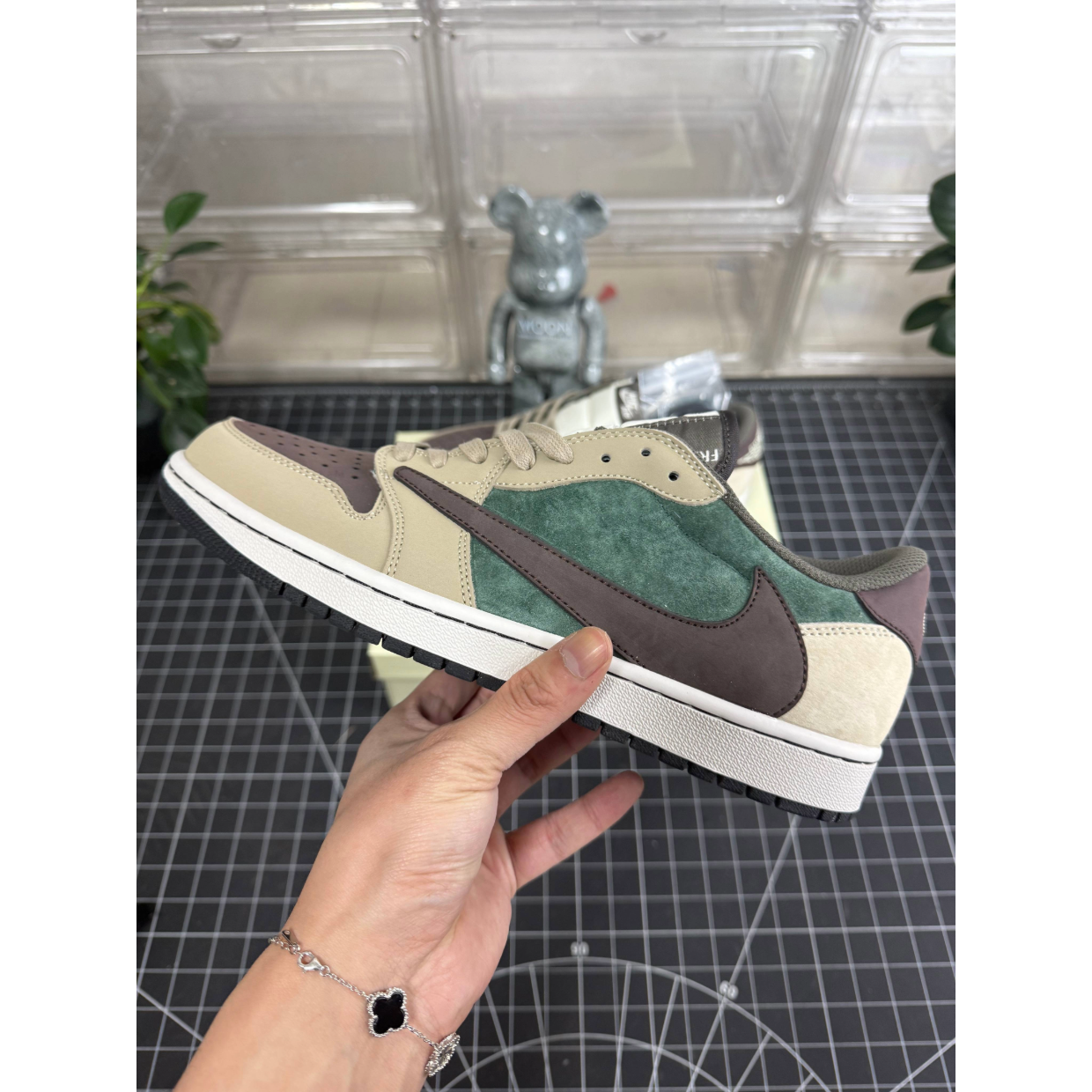 AJ 1 Retro Low x Travis Scott 'Hiroshi Fujiwara' Customs