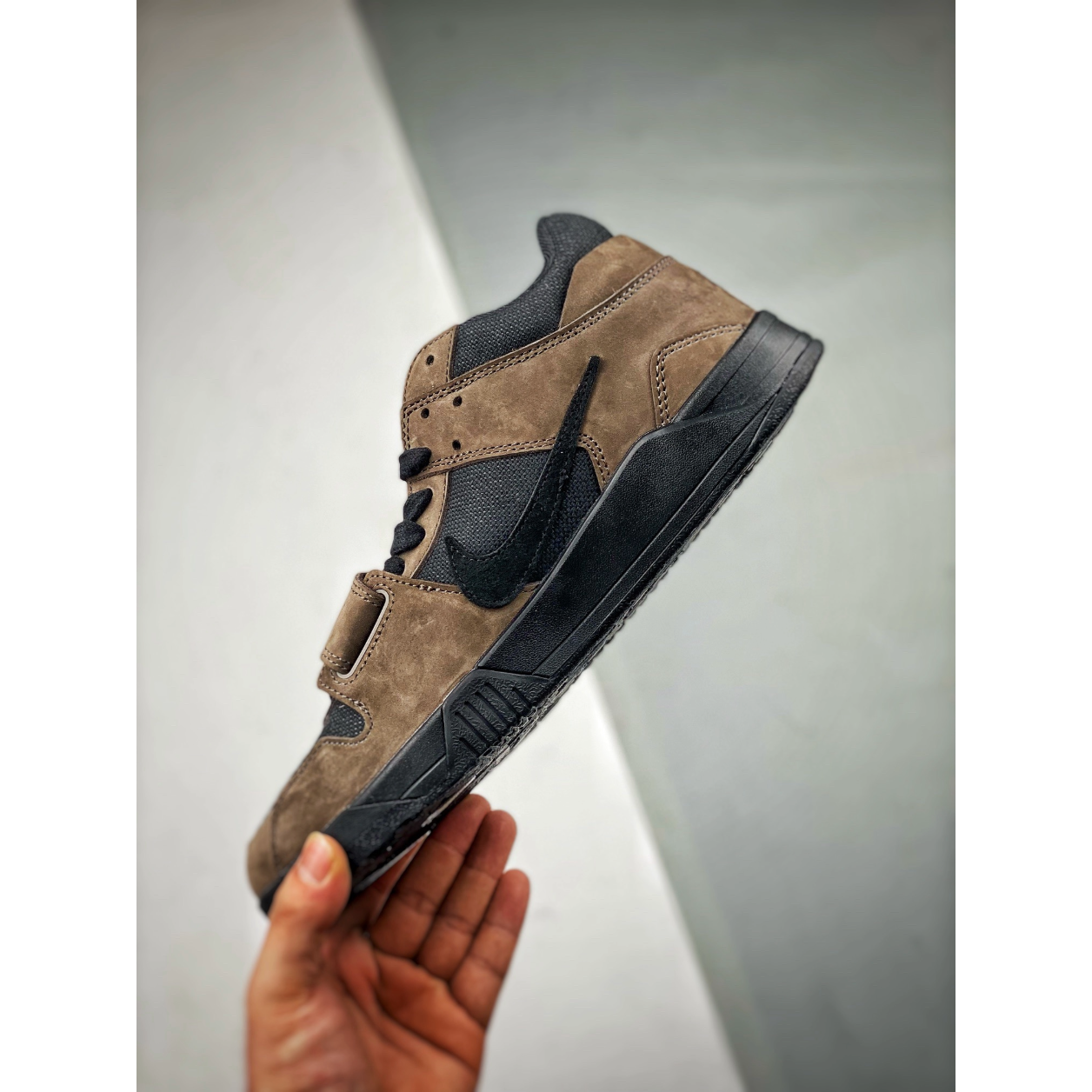 Jumpman x Travis Cut The Check 'Mocha'
