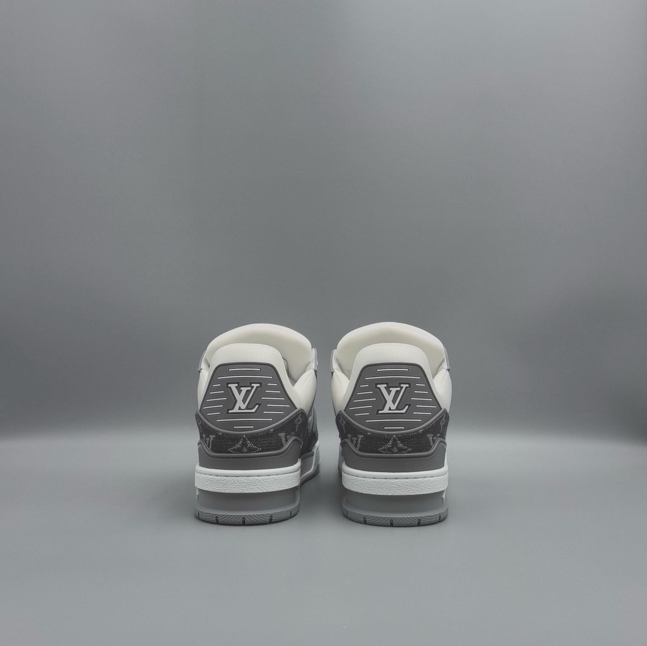 LV Trainer Grey