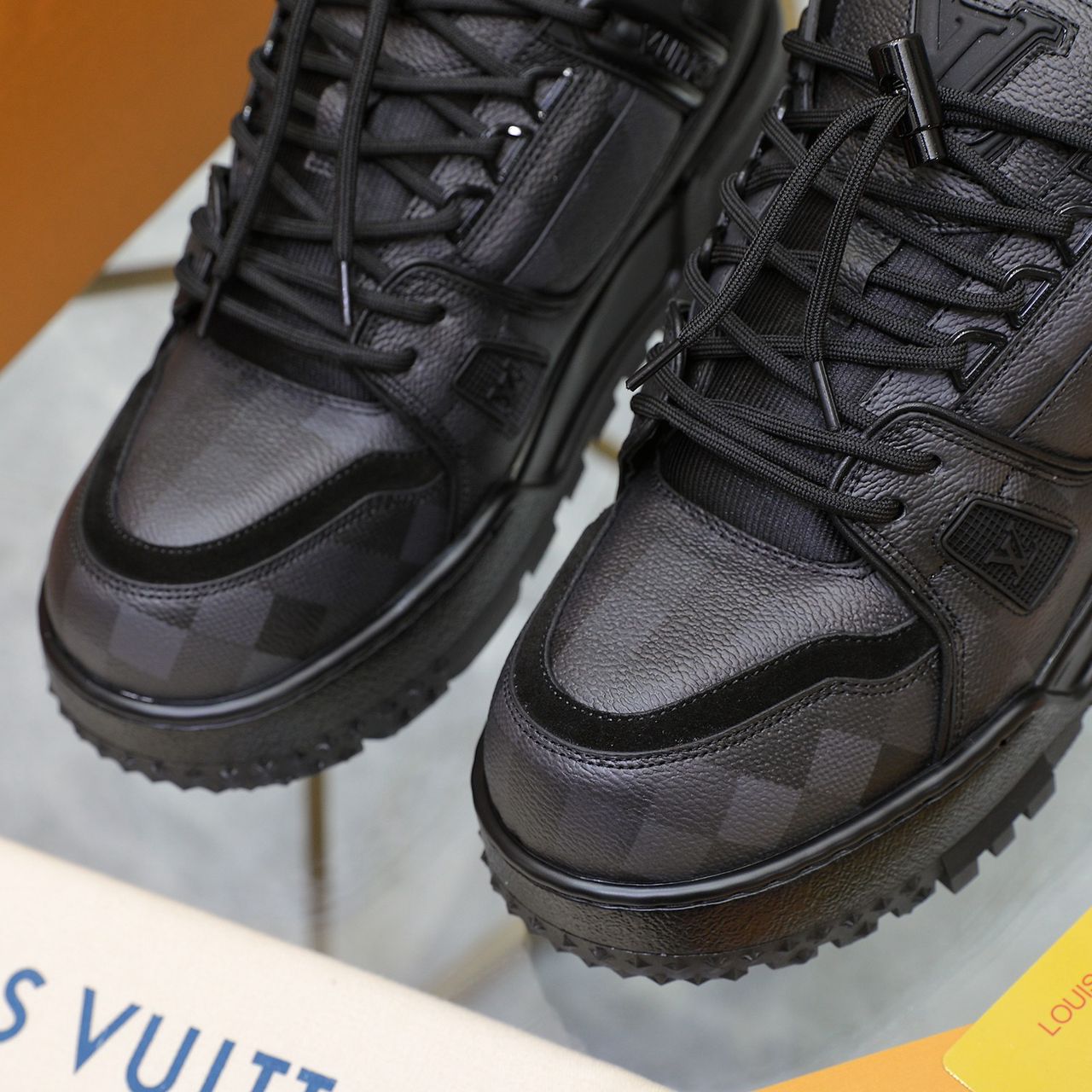 LV Trainer Maxi