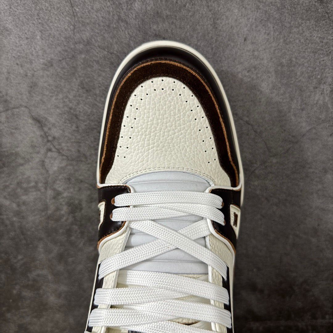 LV Trainer #54 White Black