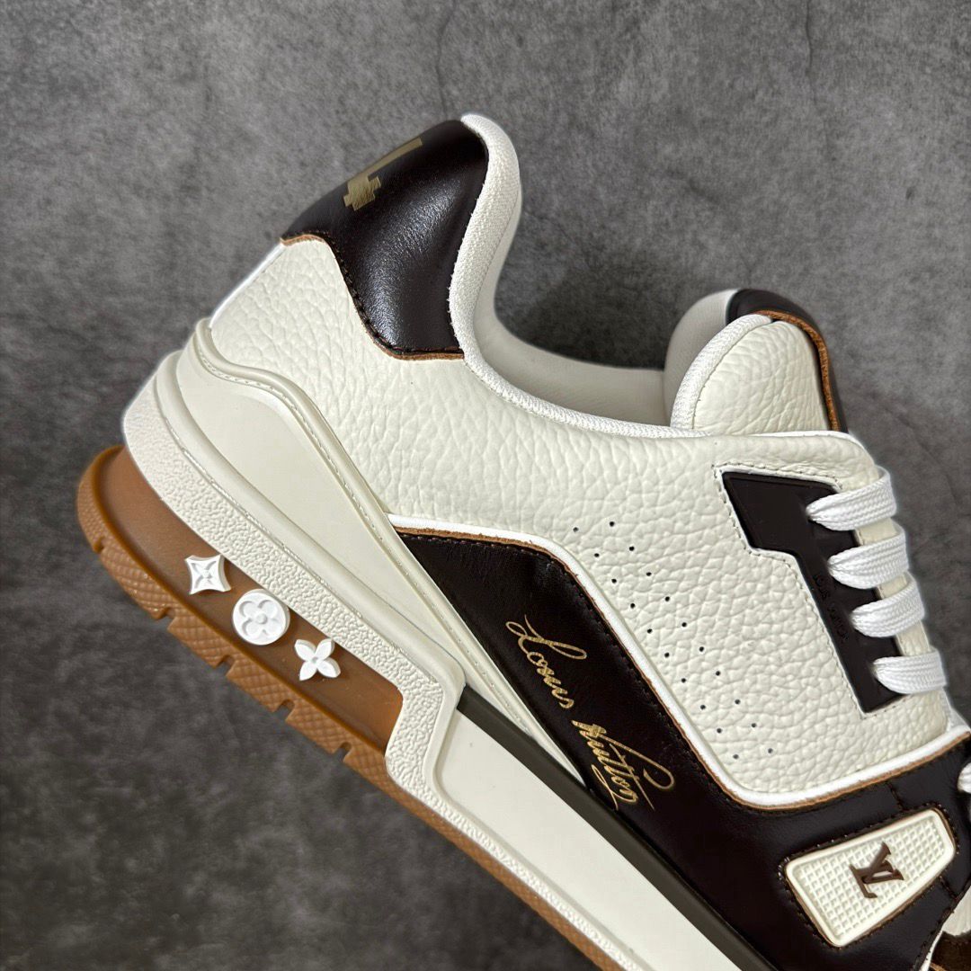 LV Trainer #54 White Black