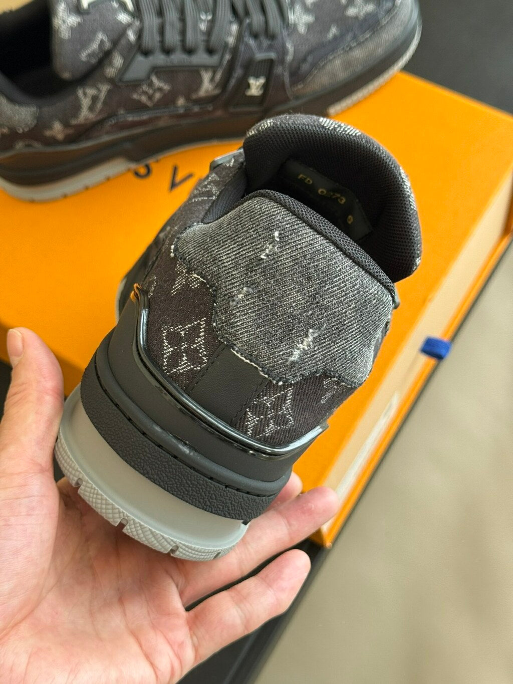 LV Trainer Low Black Grey