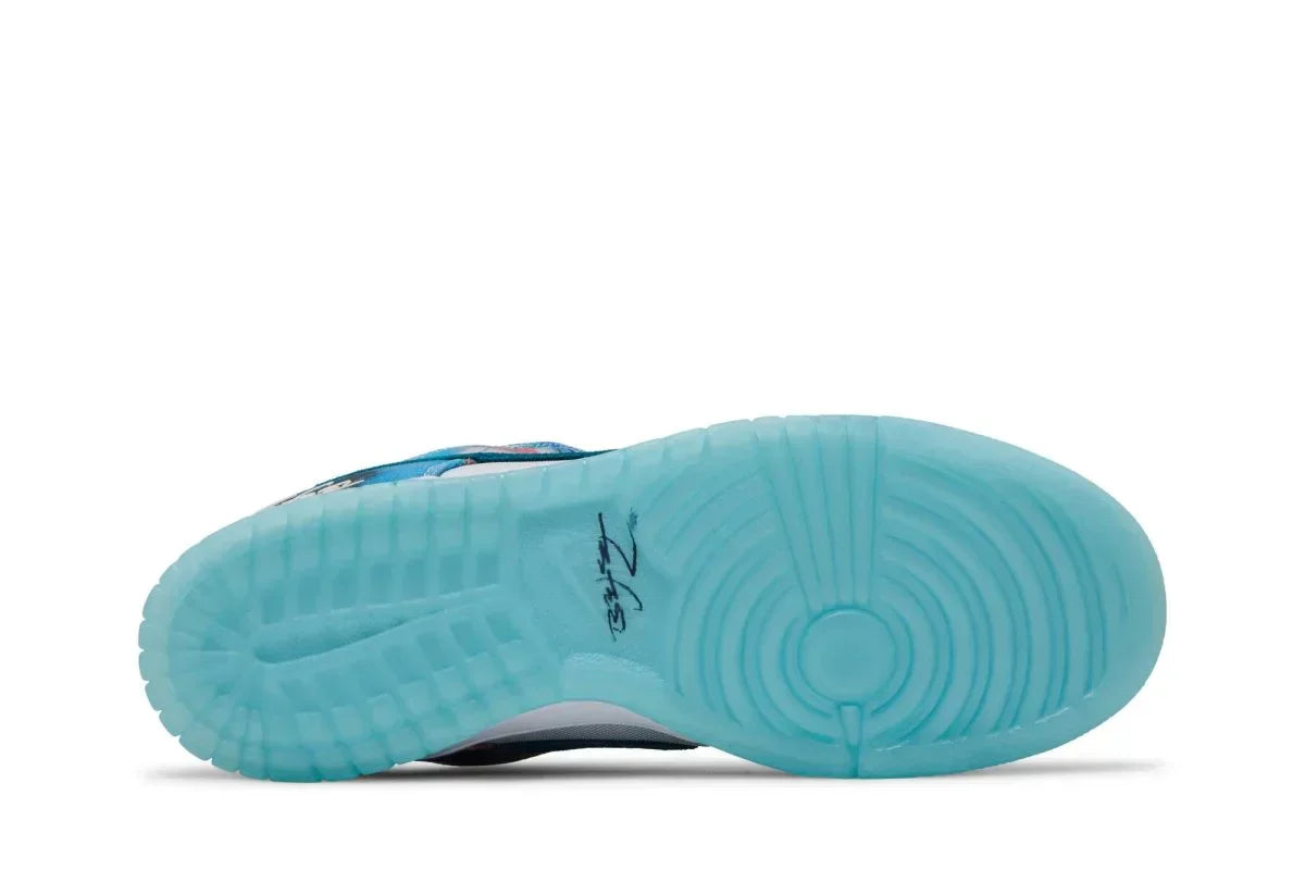 Dunk Low x Futura Skateboard Bleached Aqua Blue